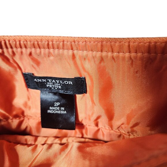 Ann Taylor Petite 2P Orange Textured Mini Skirt With Side Zipper - Picture 4 of 5